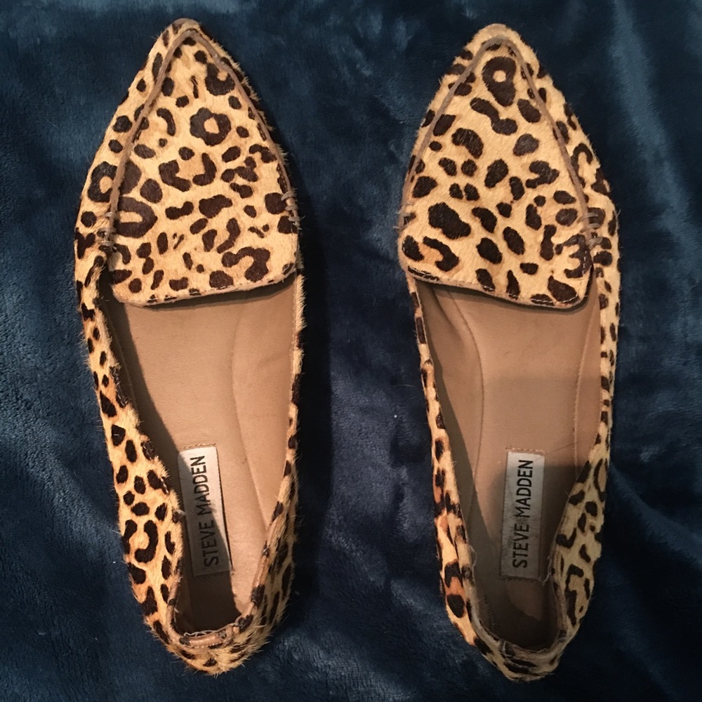 Steve Madden Leopard Flats
